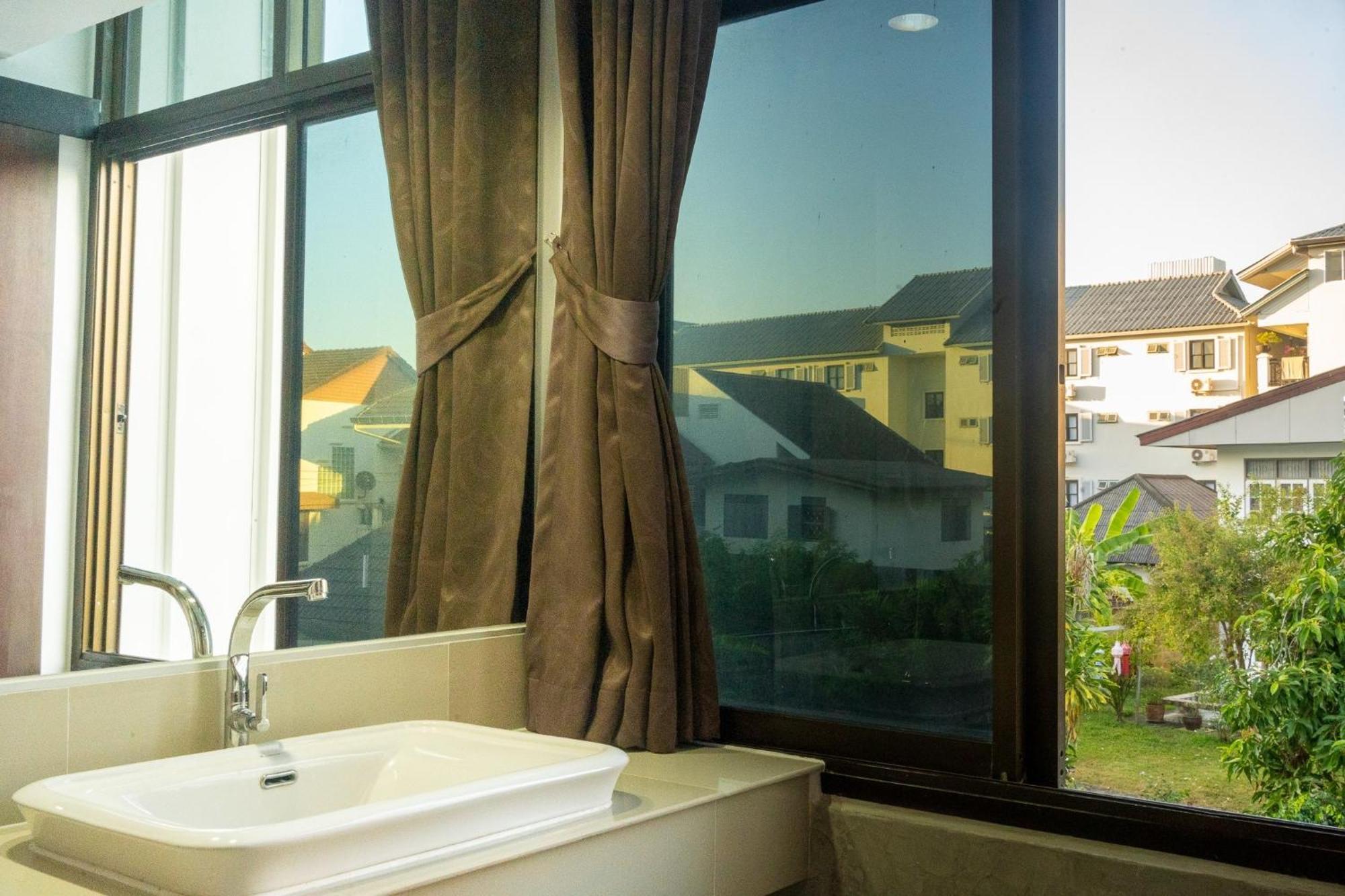 Singharaj Boutique Hotel Chiang Mai Luaran gambar